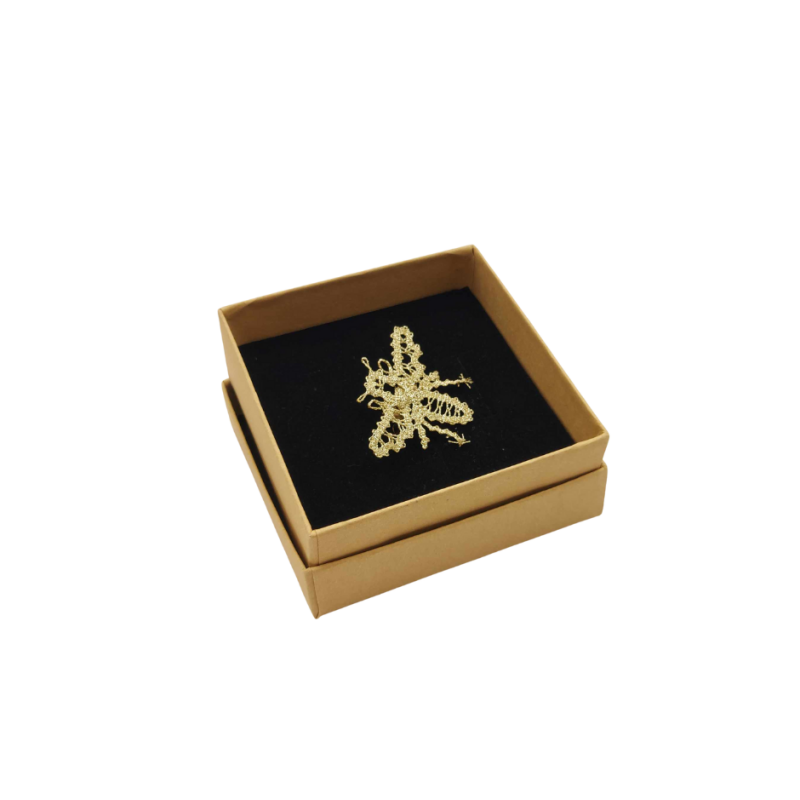 Broška mala čebelica