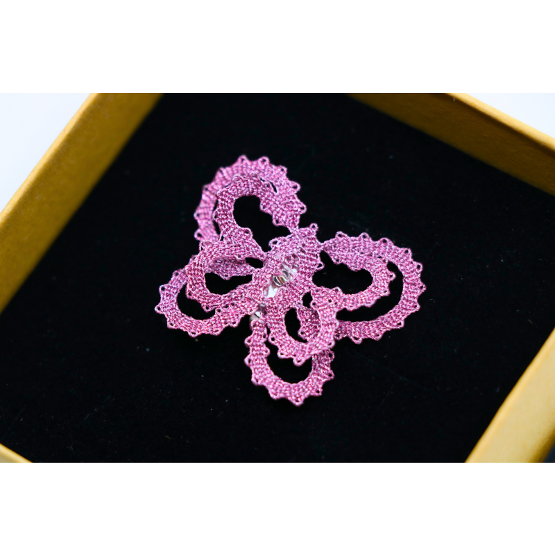 Broška - metuljček