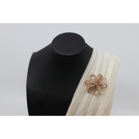 Broška klekljana ROŽICA