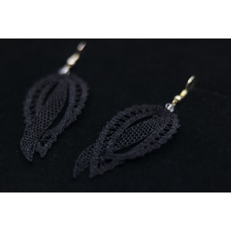 Komplet klekljani uhani in zapestnica