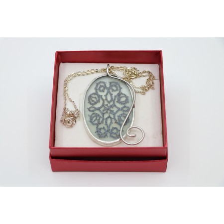 Ogrlica AHAT s klekljano čipko M