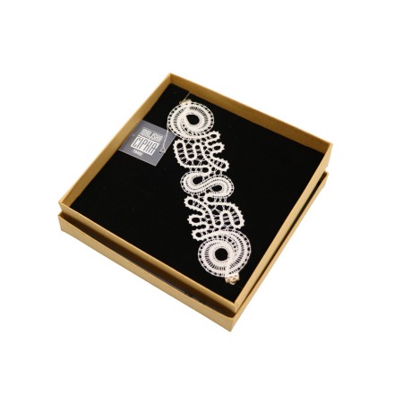 Bobbin lace bracelet Emilija