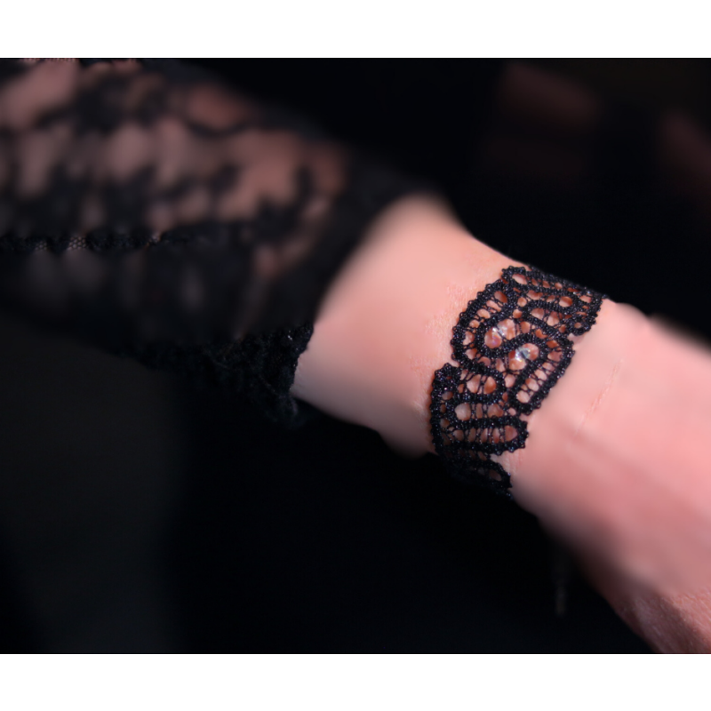 Klekljana zapestnica črna