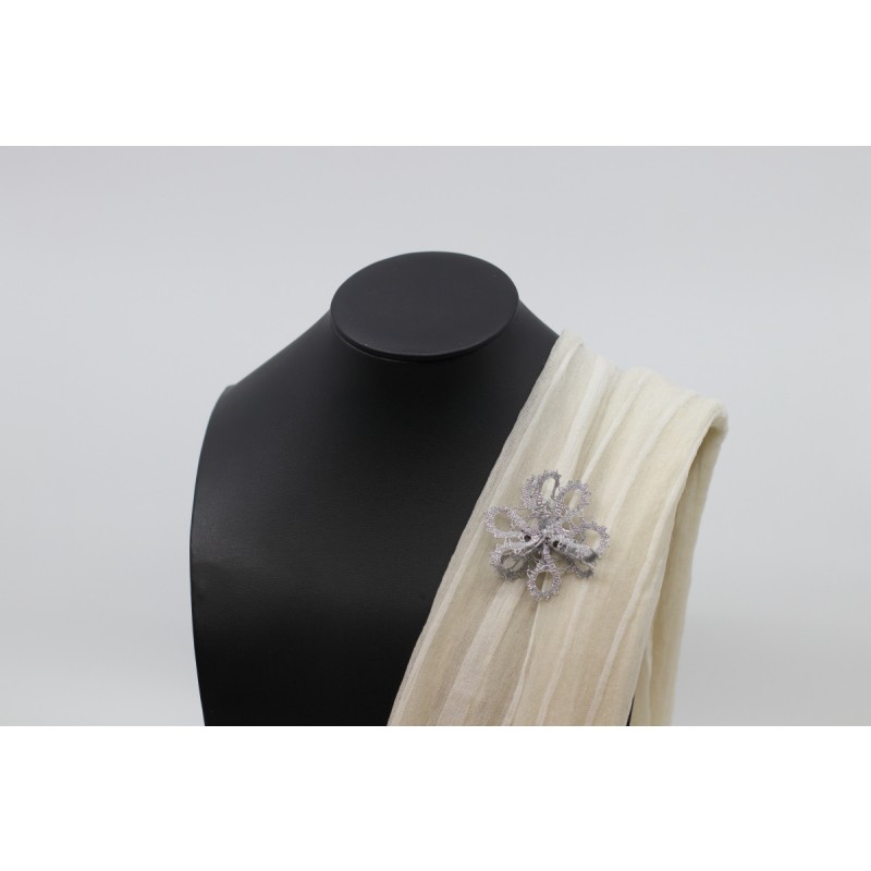 Broška klekljana ROŽICA