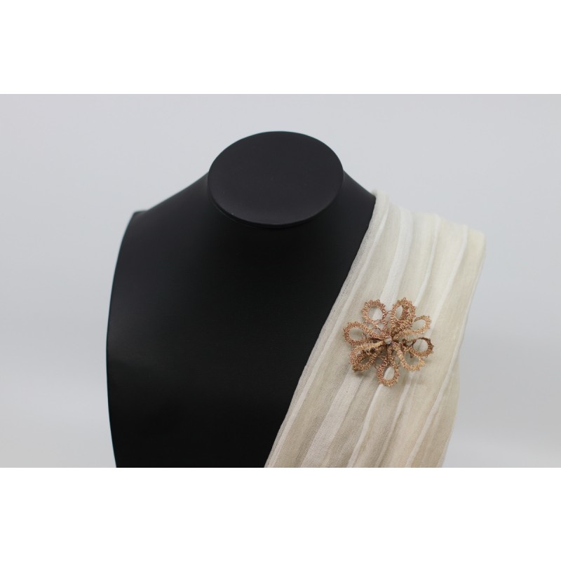 Broška klekljana ROŽICA