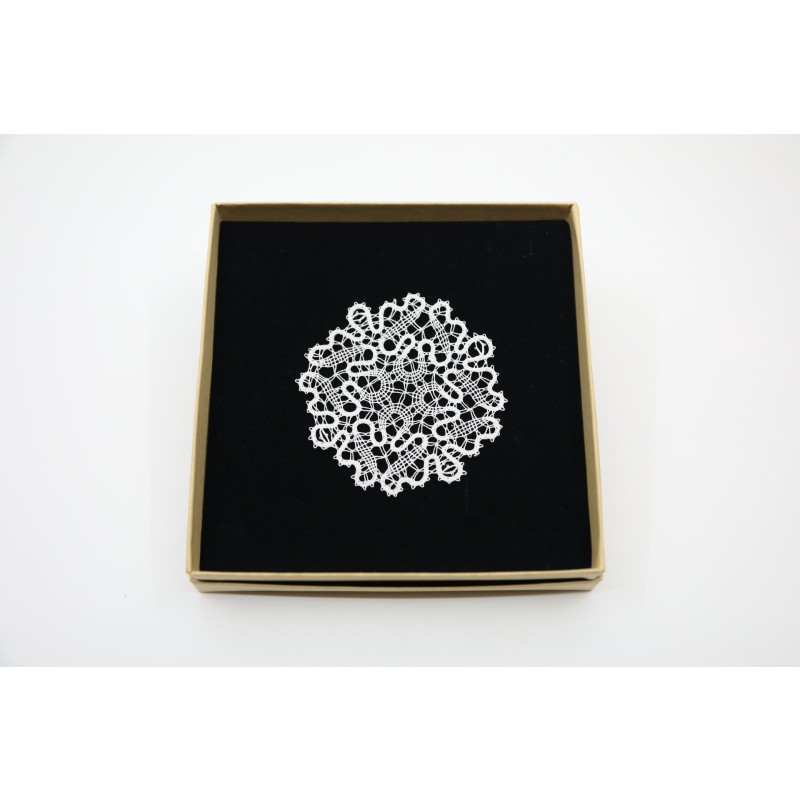 Klekljan prtiček ozki in sukani ris