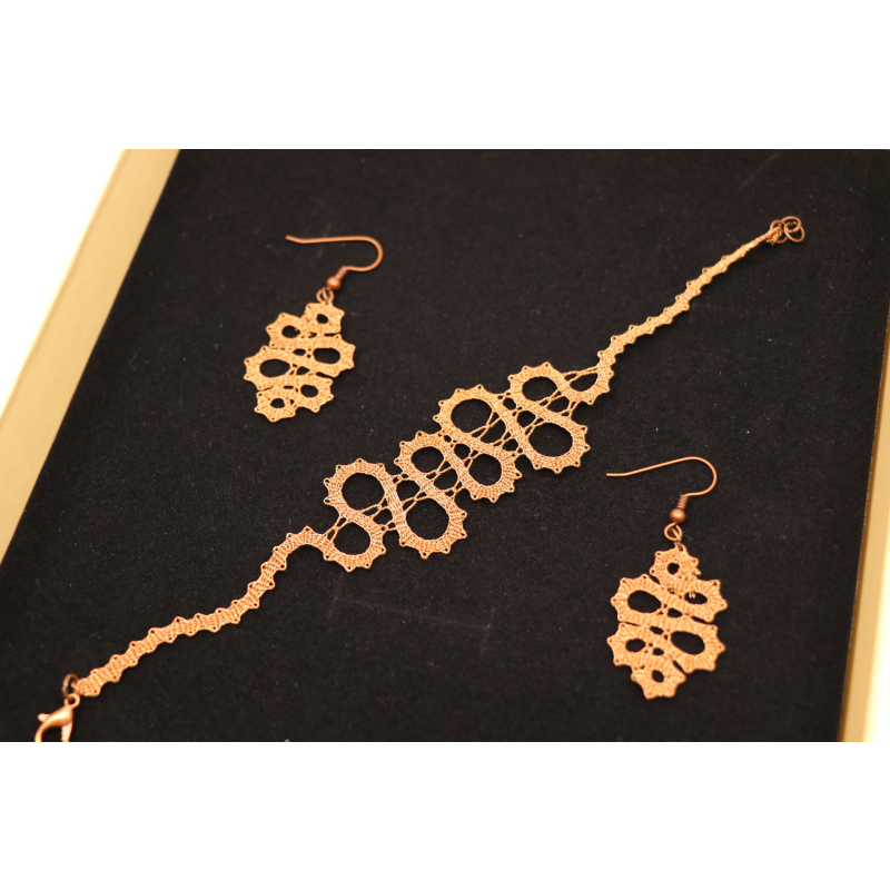 Komplet klekljana zapestnica in uhani