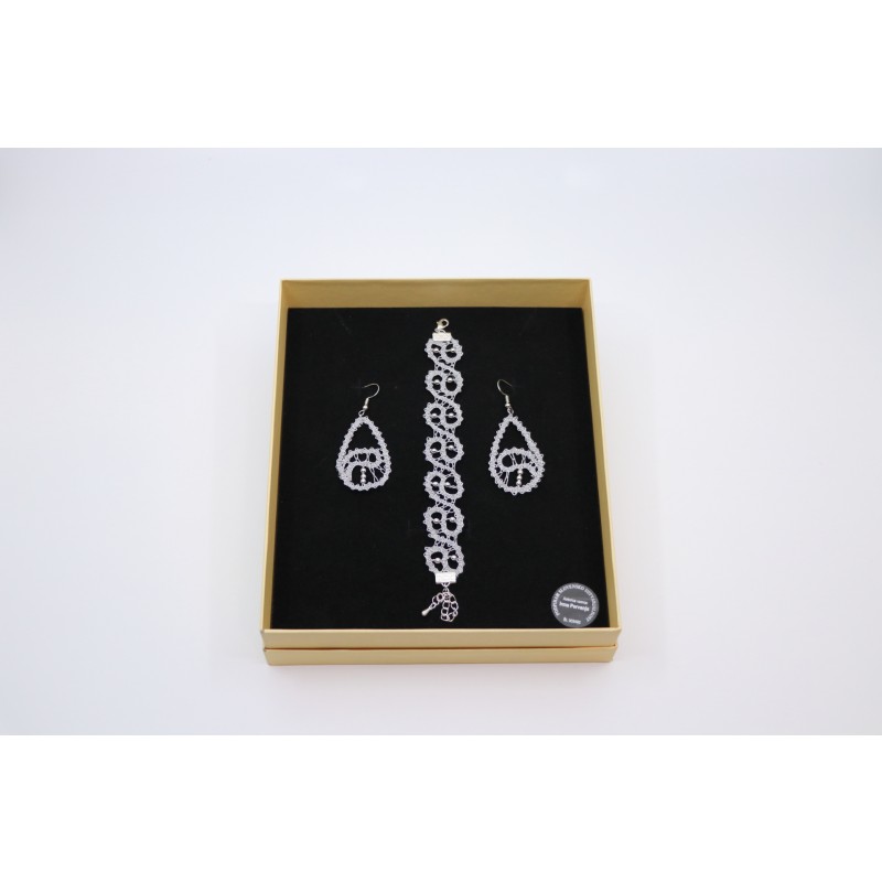 Komplet klekljana zapestnica in uhani 