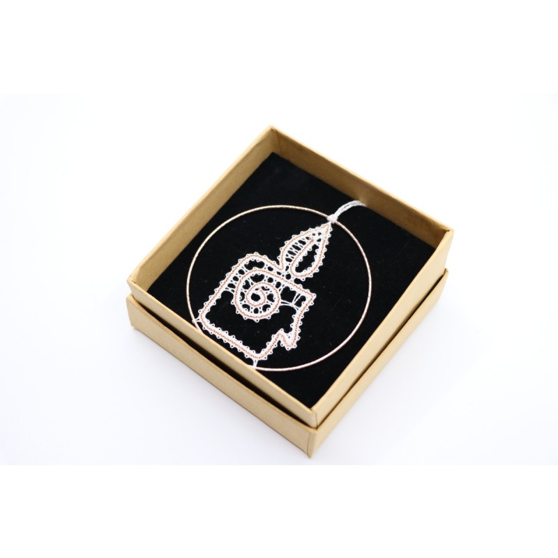 Čipka v obroču - sveča