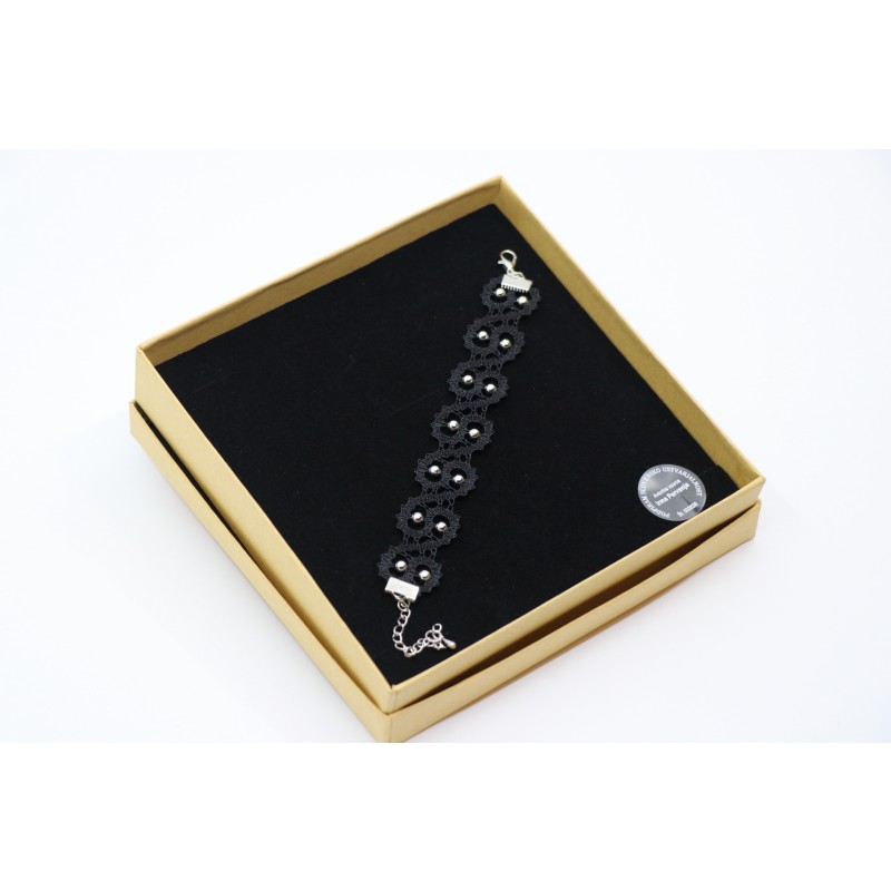 Klekljana zapestnica črna