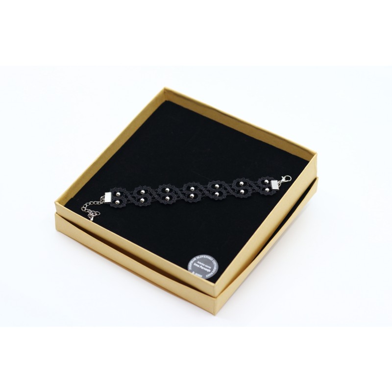 Klekljana zapestnica črna