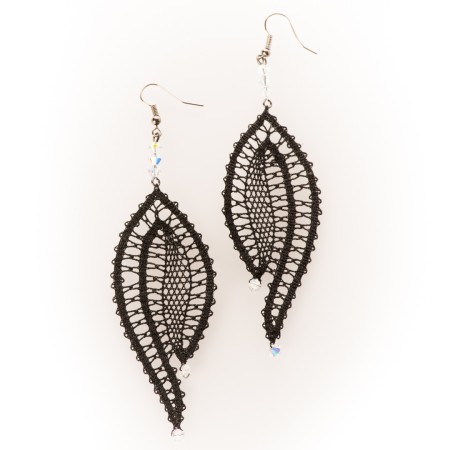 Bobbin lace earrings – a drop
