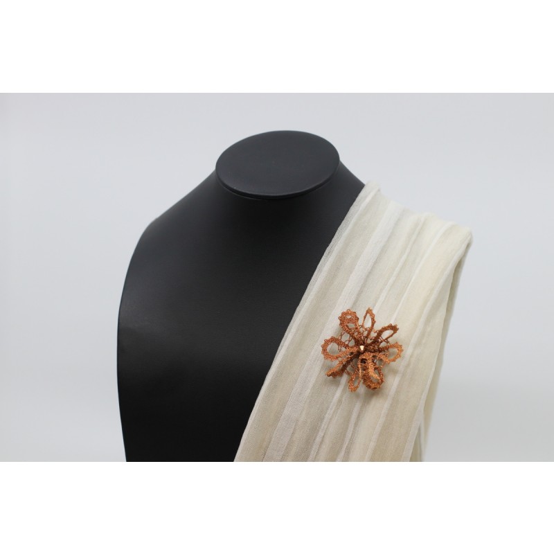 Bobbin lace brooch a flower - copper