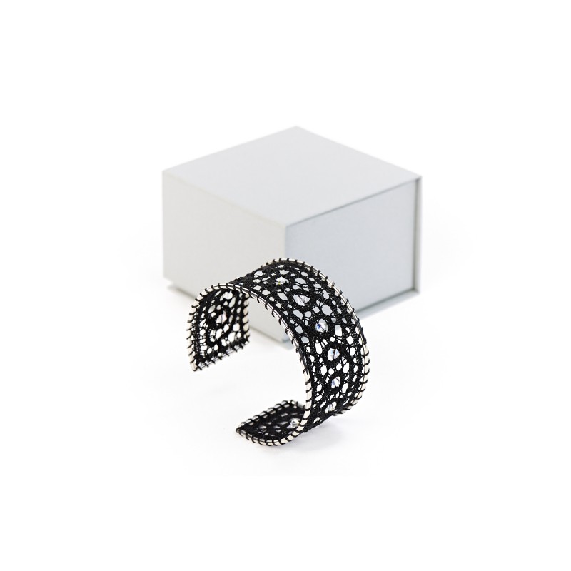 Klekljana zapestnica Swarovski črna